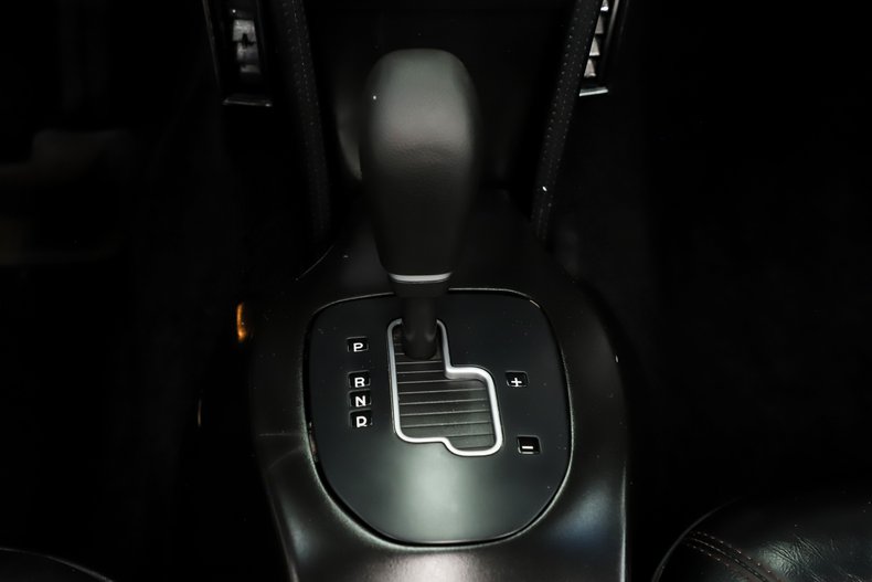 Chevrolet-Corvette-1966-Deep-Ruby-Black-4