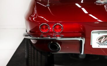 Chevrolet-Corvette-1966-Deep-Ruby-Black-48