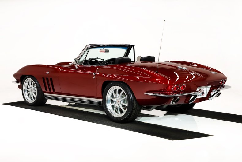 Chevrolet-Corvette-1966-Deep-Ruby-Black-6
