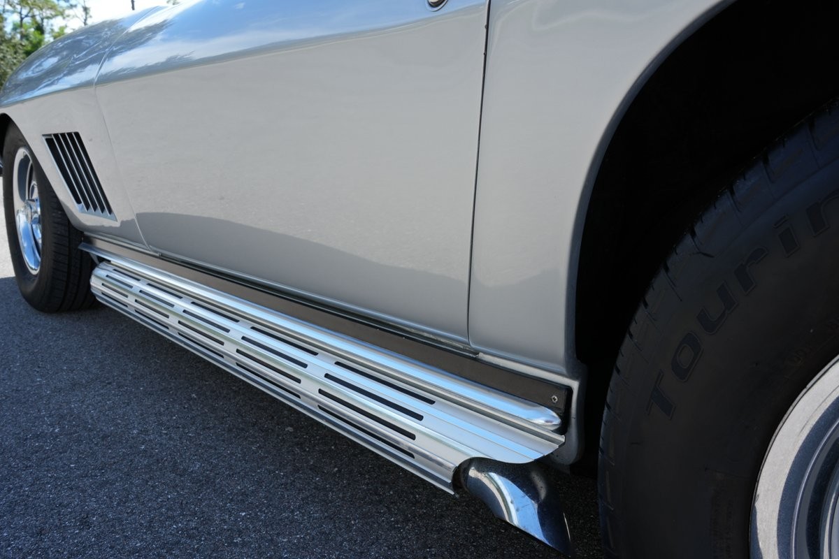 Chevrolet-Corvette-1967-14