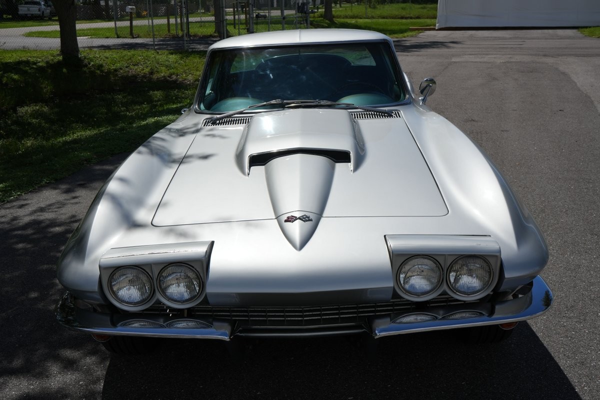 Chevrolet-Corvette-1967-15