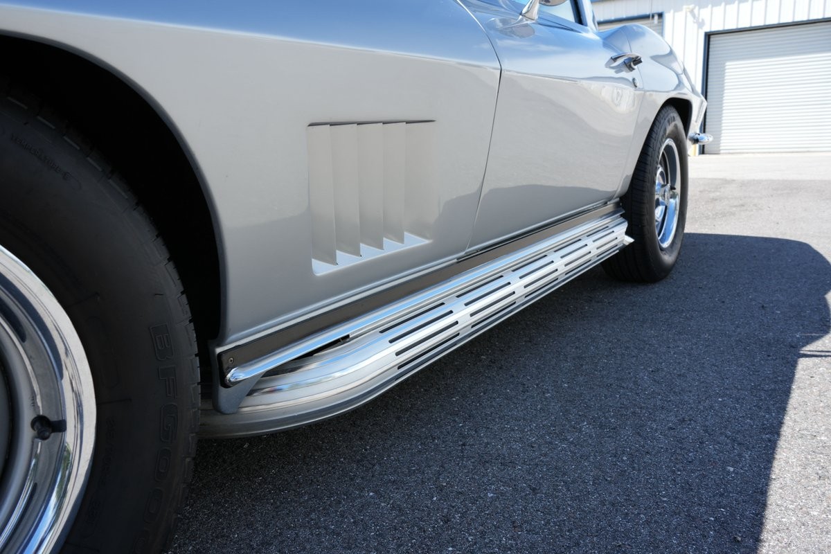 Chevrolet-Corvette-1967-2