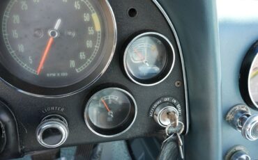 Chevrolet-Corvette-1967-26