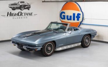 Chevrolet-Corvette-1967-Convertible-1