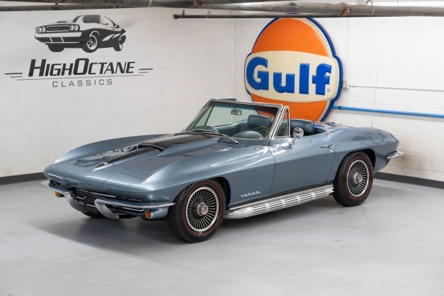 Chevrolet-Corvette-1967-Convertible-1