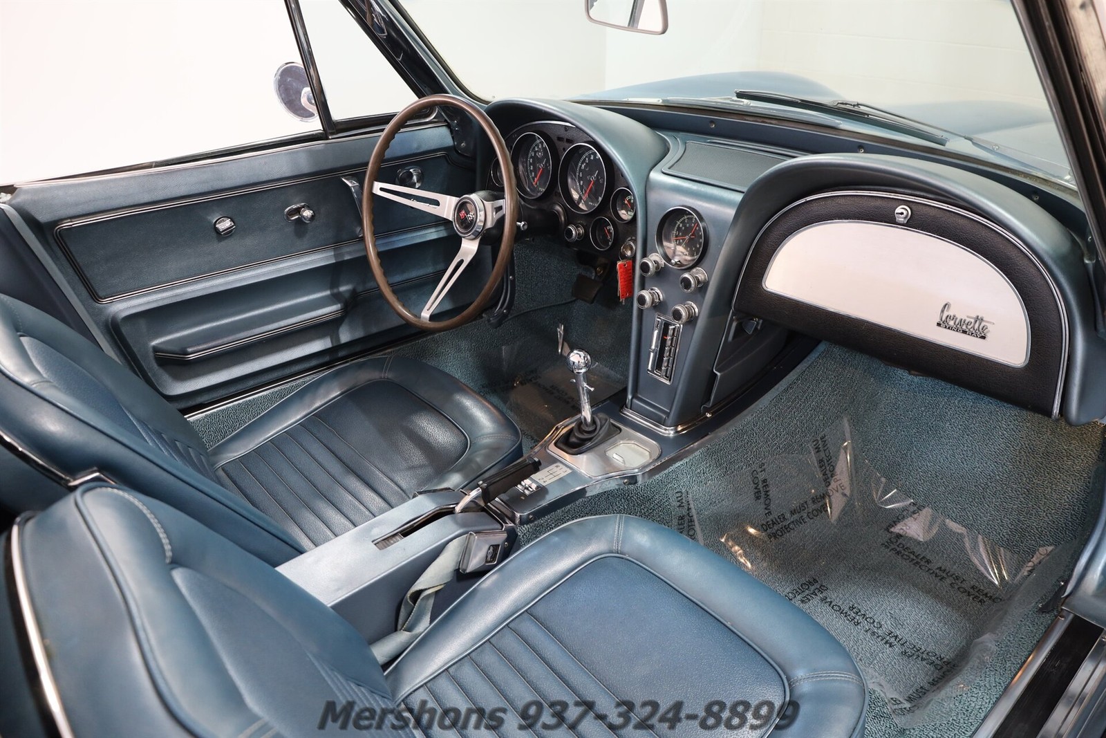 Chevrolet-Corvette-1967-Convertible-12