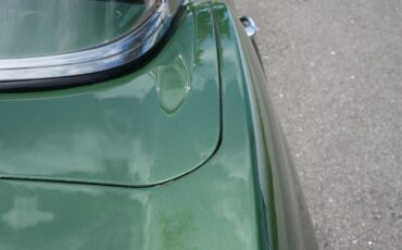 Chevrolet-Corvette-1967-Convertible-17