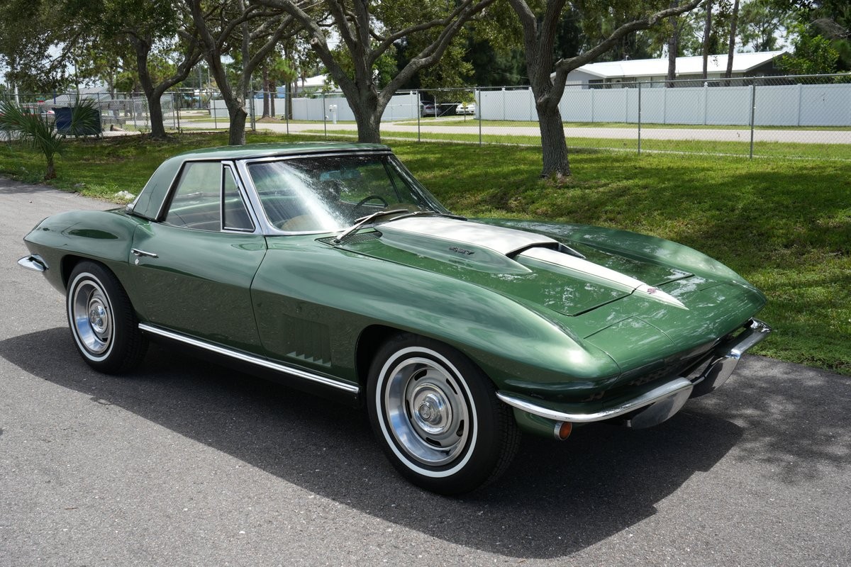 Chevrolet-Corvette-1967-Convertible-18