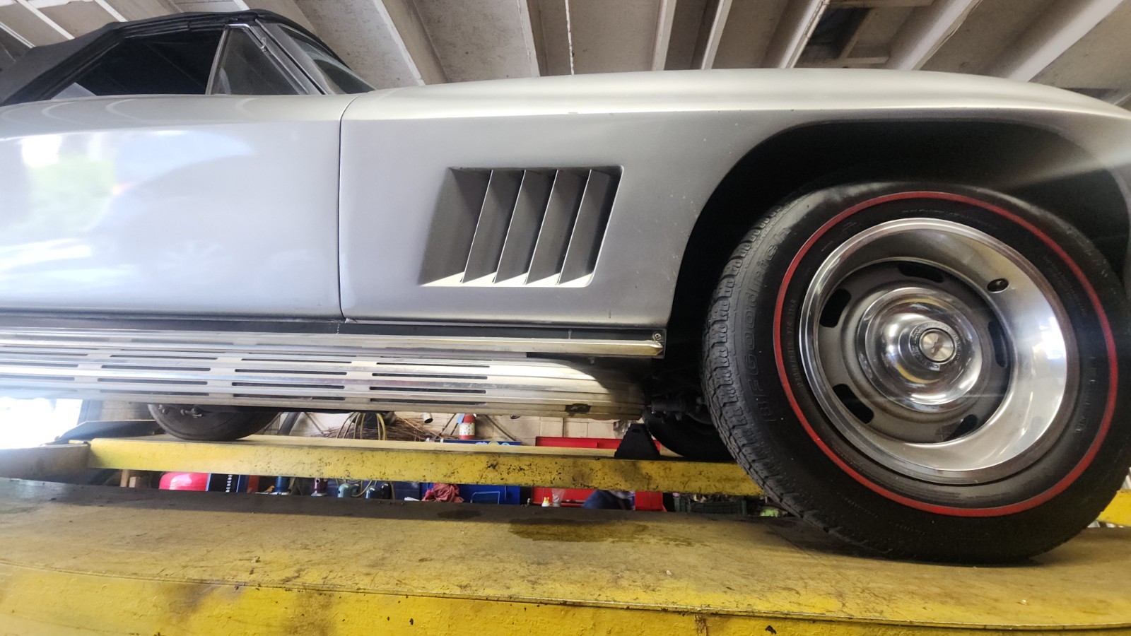 Chevrolet-Corvette-1967-Convertible-18
