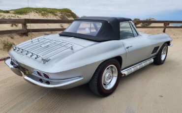 Chevrolet-Corvette-1967-Convertible-2