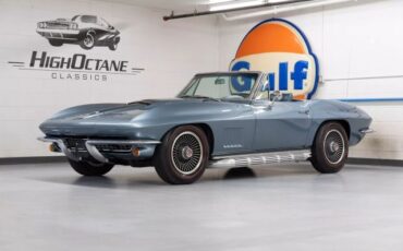 Chevrolet-Corvette-1967-Convertible-2
