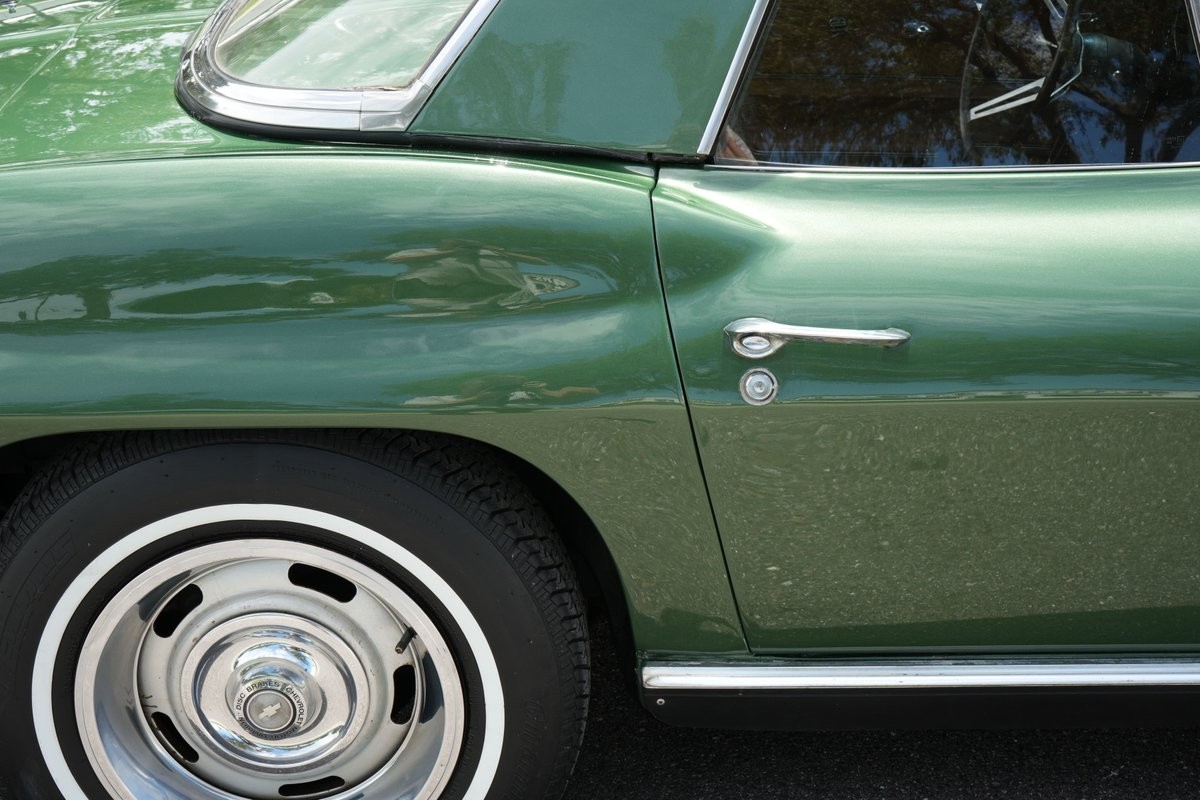 Chevrolet-Corvette-1967-Convertible-21