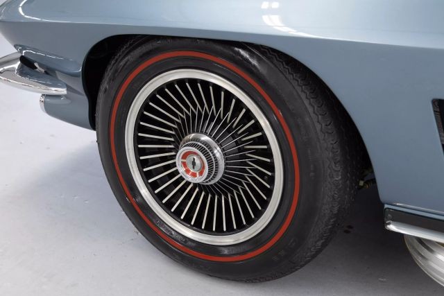 Chevrolet-Corvette-1967-Convertible-24