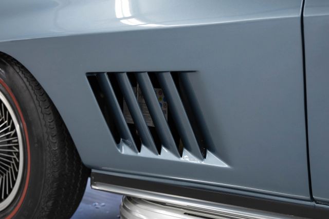 Chevrolet-Corvette-1967-Convertible-25