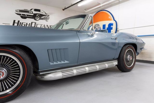 Chevrolet-Corvette-1967-Convertible-27