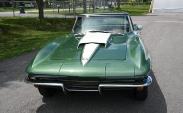 Chevrolet-Corvette-1967-Convertible-3