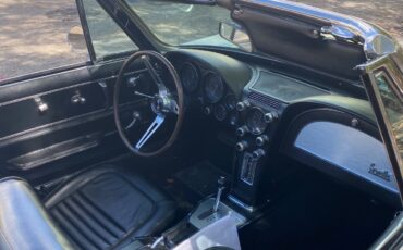 Chevrolet-Corvette-1967-Convertible-3