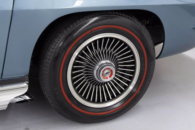 Chevrolet-Corvette-1967-Convertible-31