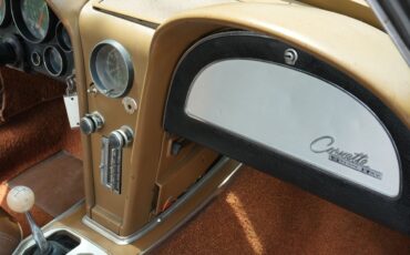Chevrolet-Corvette-1967-Convertible-33