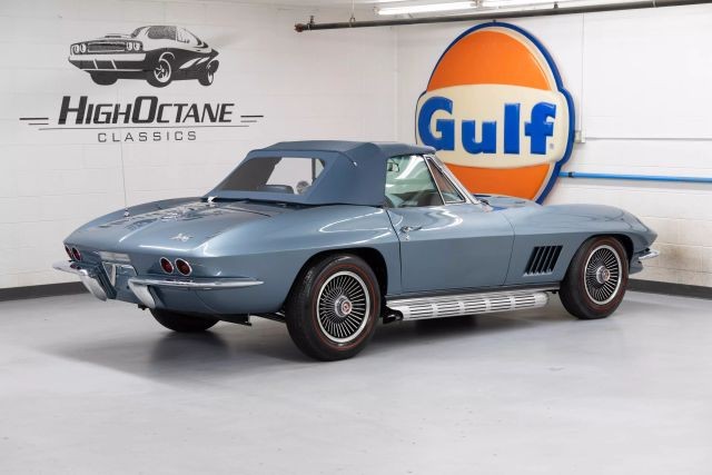 Chevrolet-Corvette-1967-Convertible-35