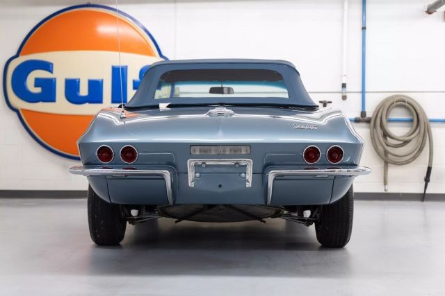 Chevrolet-Corvette-1967-Convertible-39