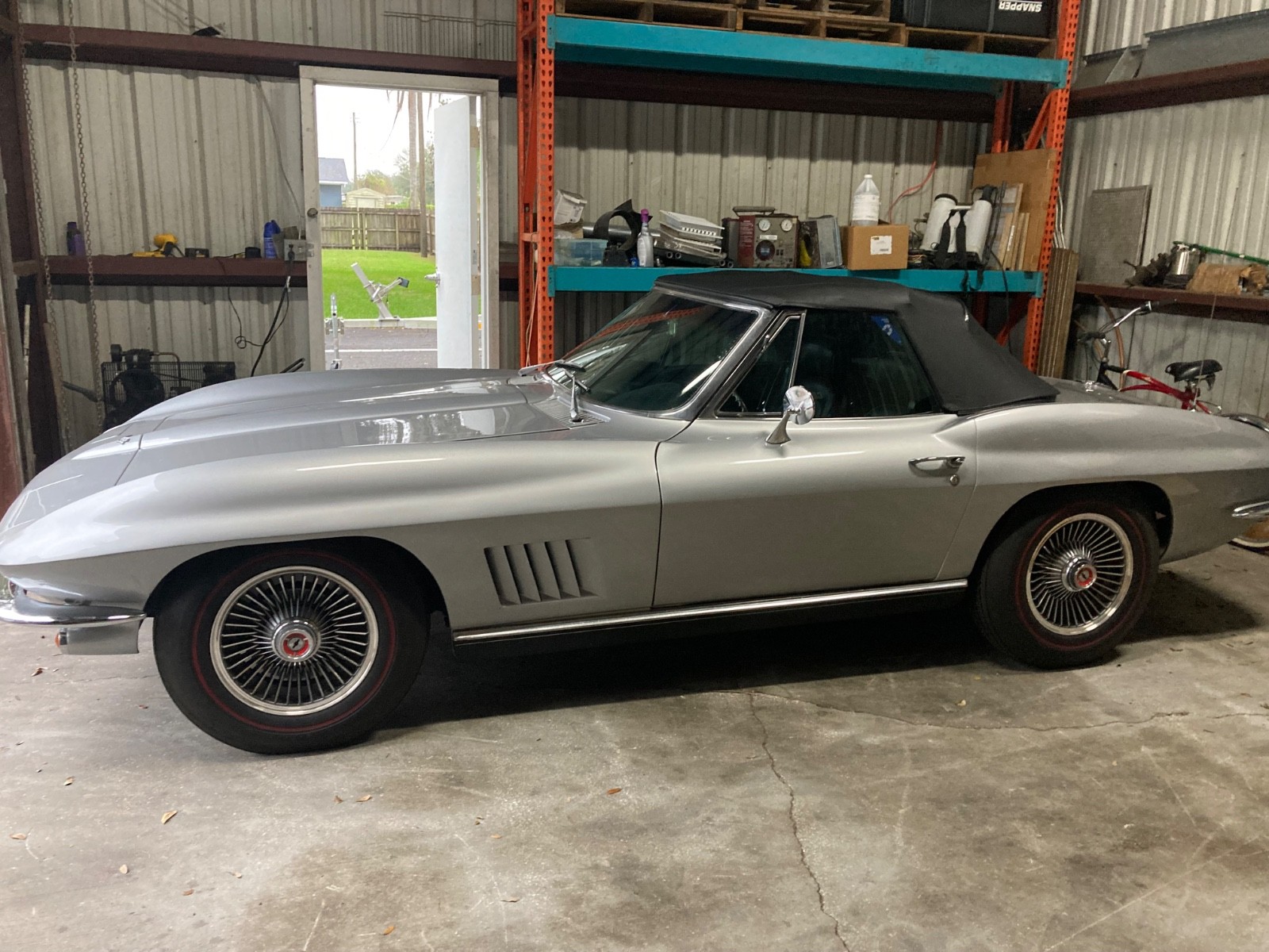 Chevrolet-Corvette-1967-Convertible-6