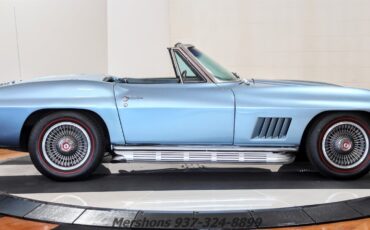Chevrolet-Corvette-1967-Convertible-7