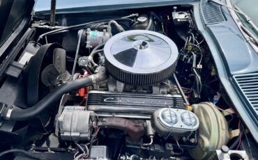 Chevrolet-Corvette-1967-Coupe-23
