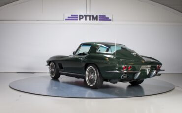Chevrolet-Corvette-1967-Coupe-3