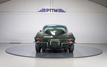Chevrolet-Corvette-1967-Coupe-4