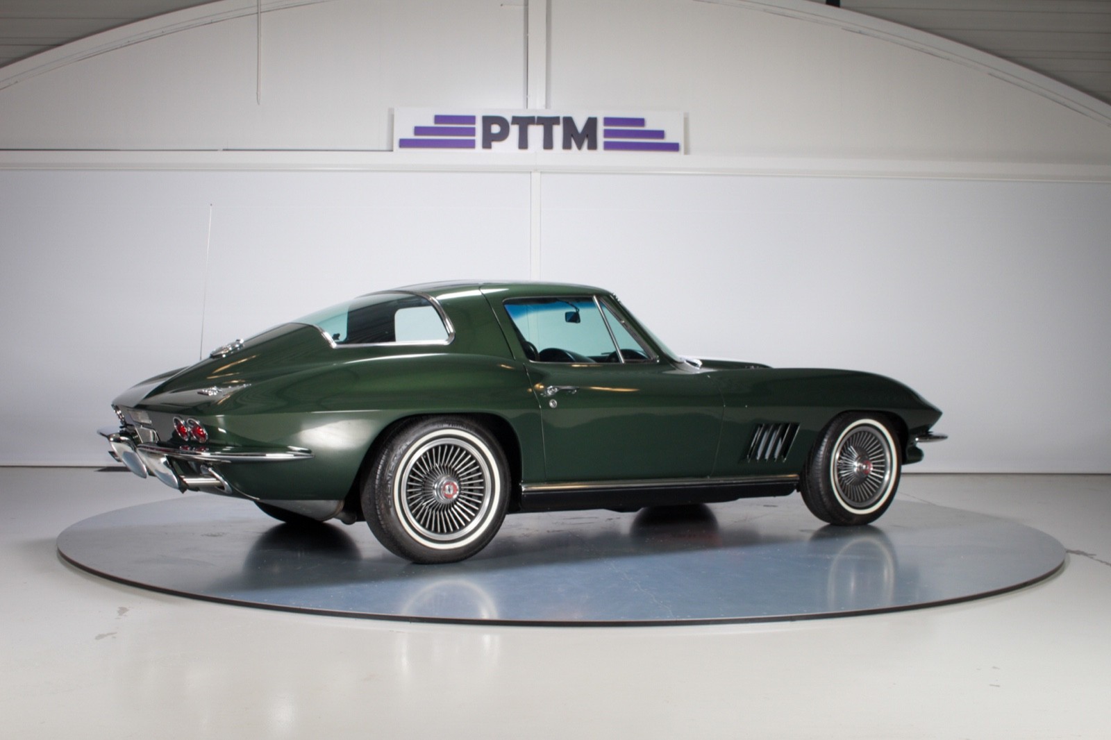 Chevrolet-Corvette-1967-Coupe-5