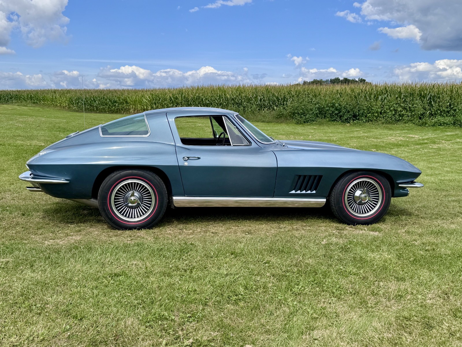 Chevrolet-Corvette-1967-Coupe-5