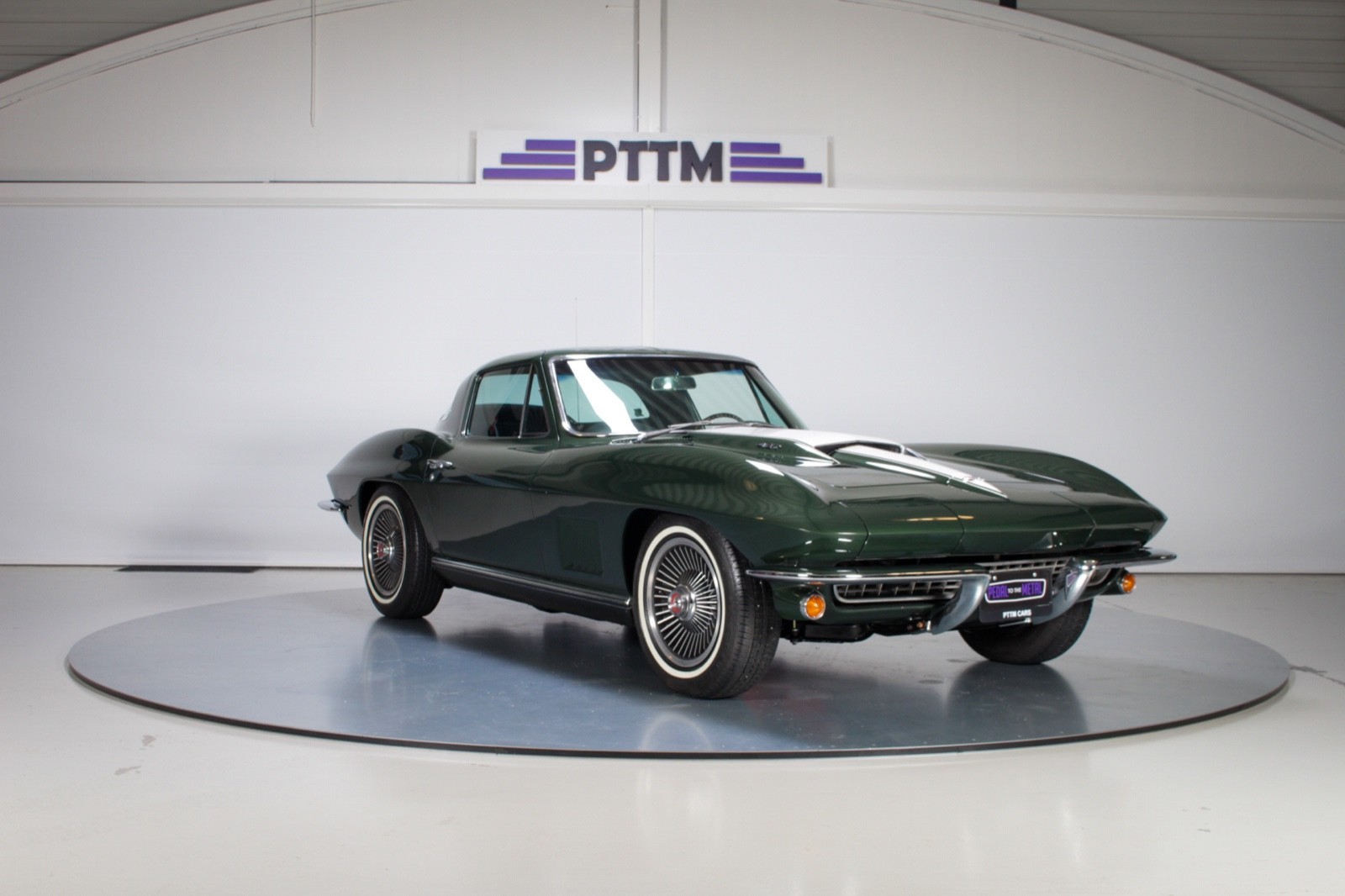 Chevrolet-Corvette-1967-Coupe-7