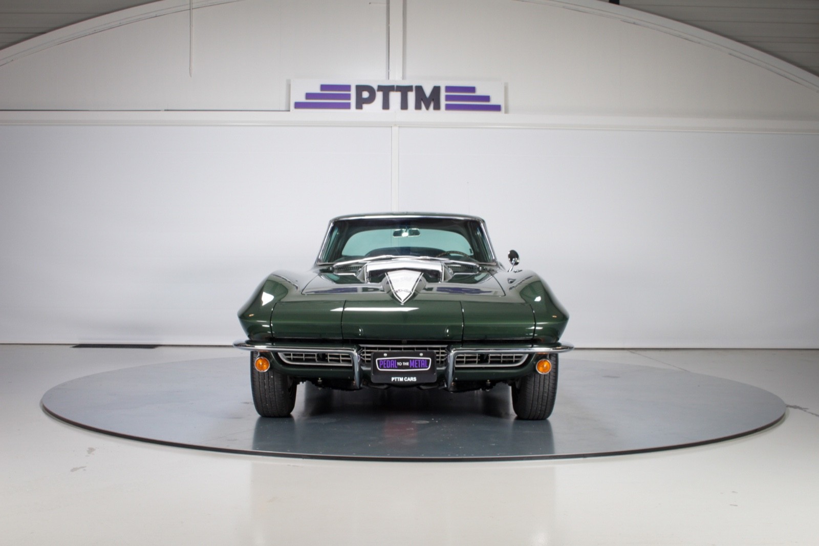 Chevrolet-Corvette-1967-Coupe-8