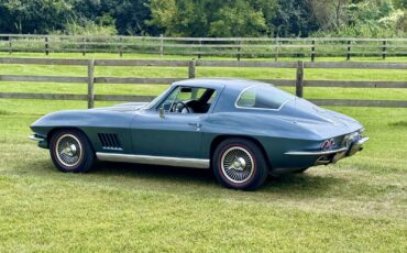 Chevrolet-Corvette-1967-Coupe-9