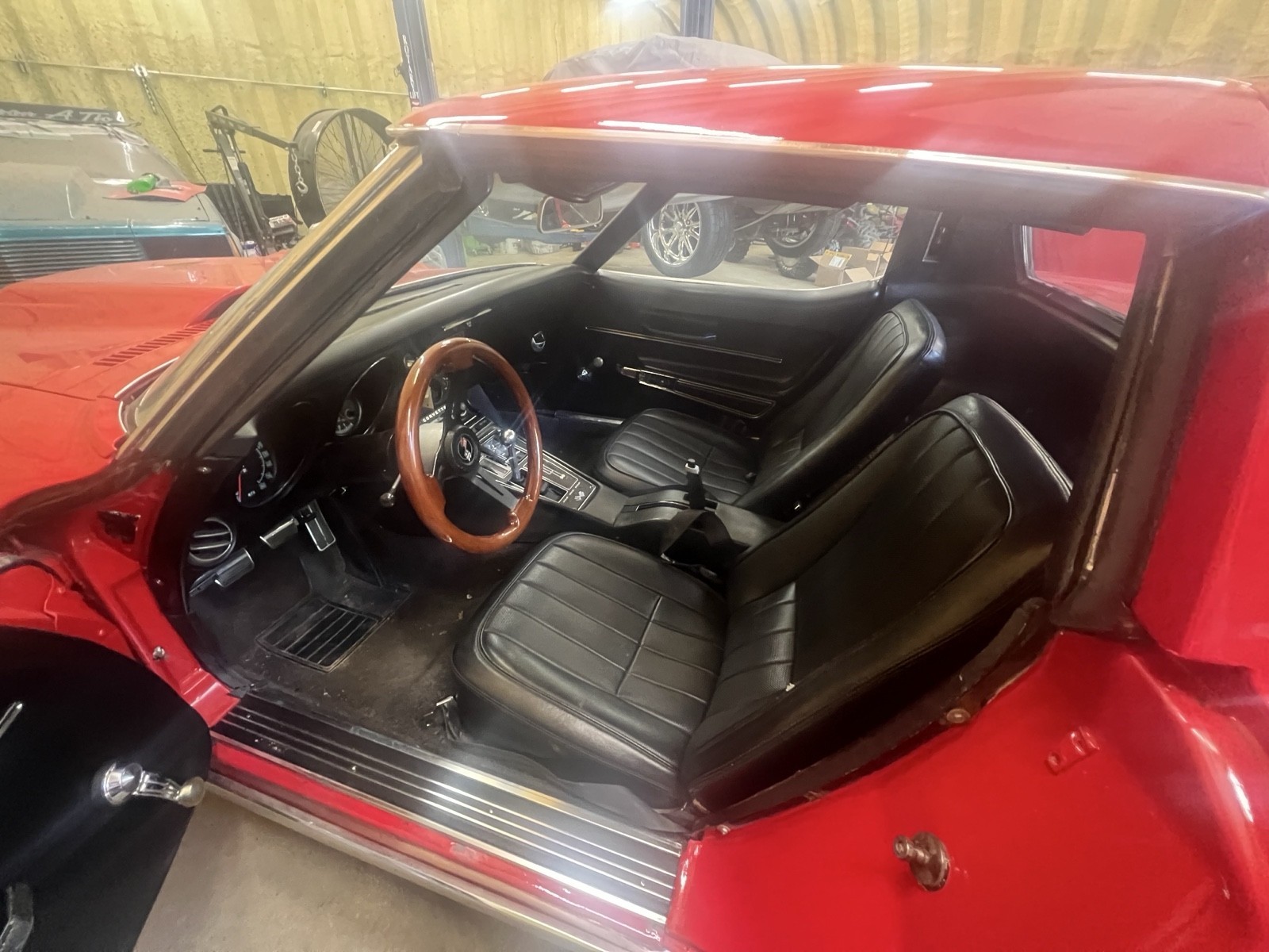 Chevrolet-Corvette-1968-Coupe-11