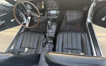 Chevrolet-Corvette-1968-Silver-Black-14