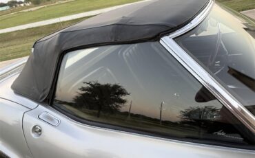 Chevrolet-Corvette-1968-Silver-Black-19