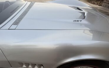 Chevrolet-Corvette-1968-Silver-Black-20