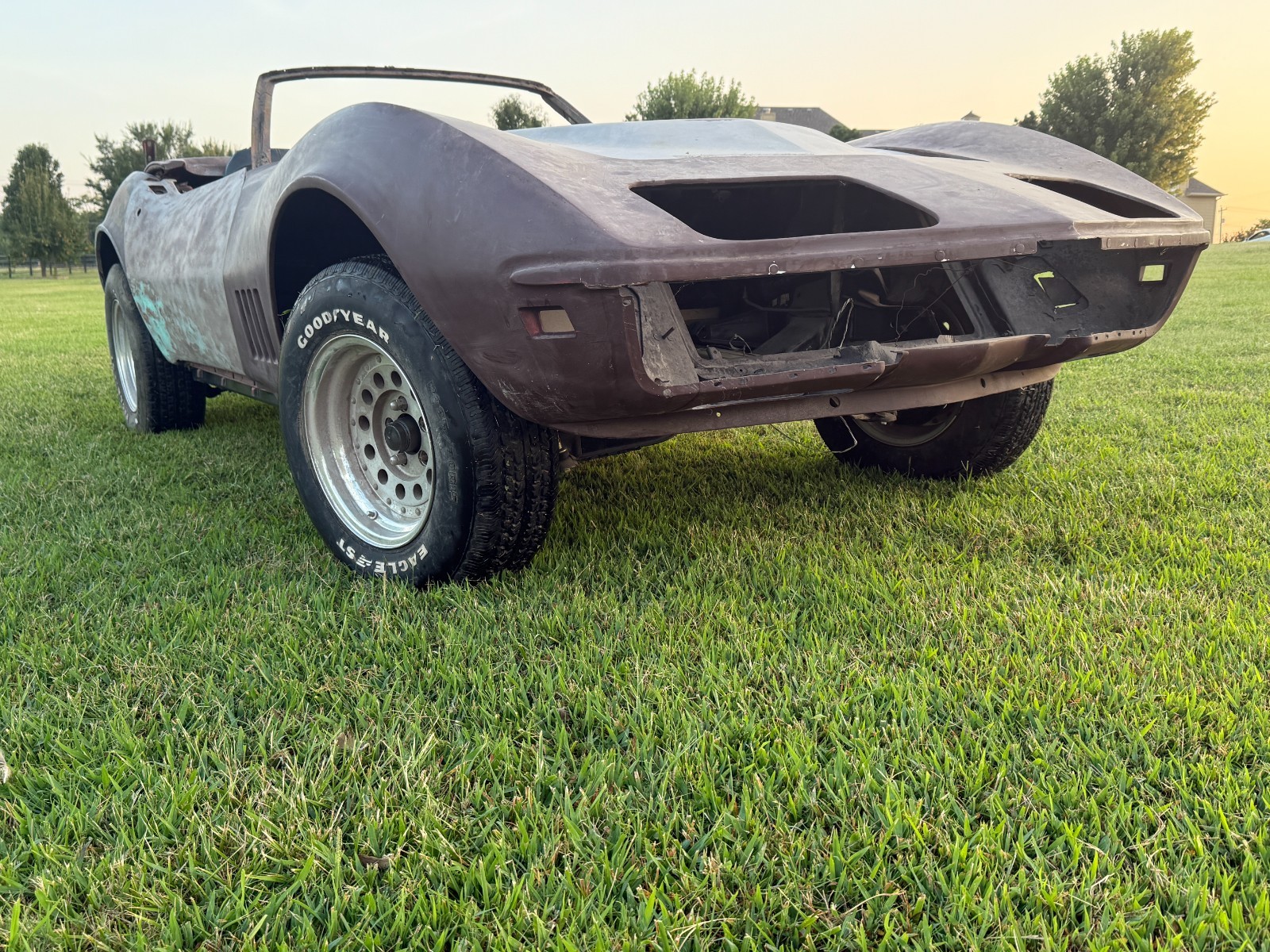 Chevrolet-Corvette-1969-Convertible-10