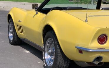 Chevrolet-Corvette-1969-Convertible-11