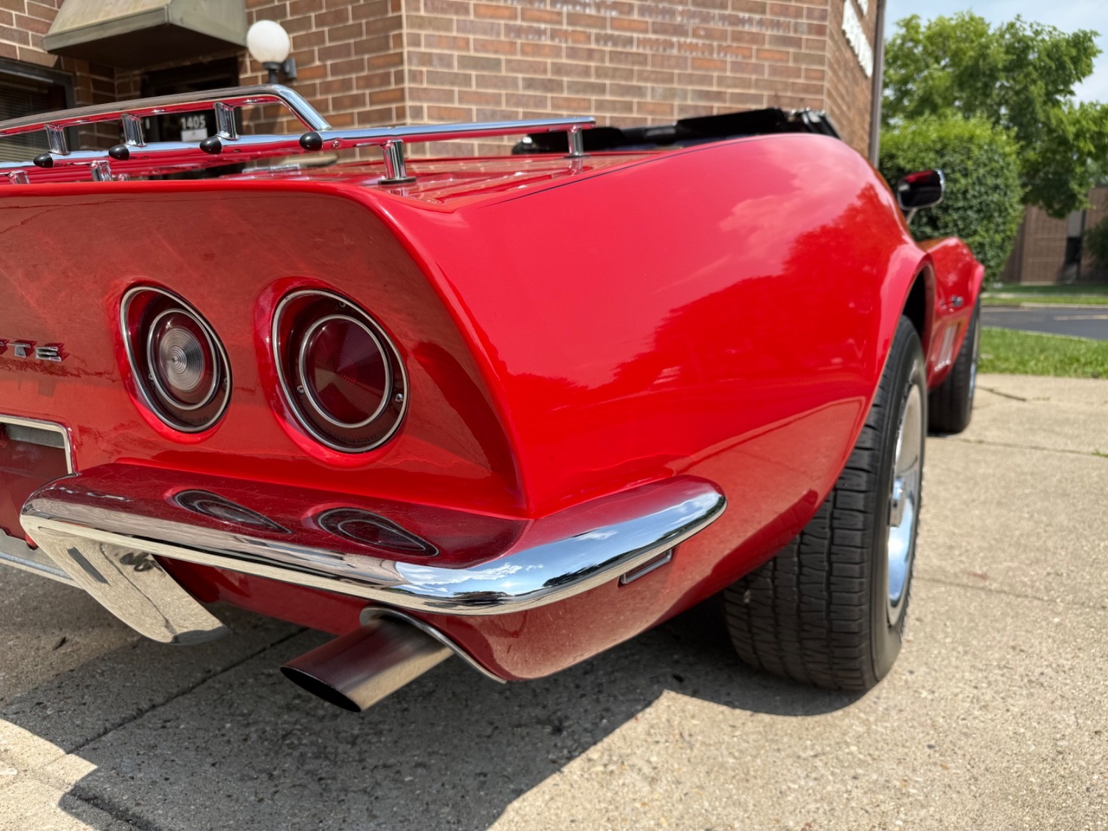Chevrolet-Corvette-1969-Convertible-12