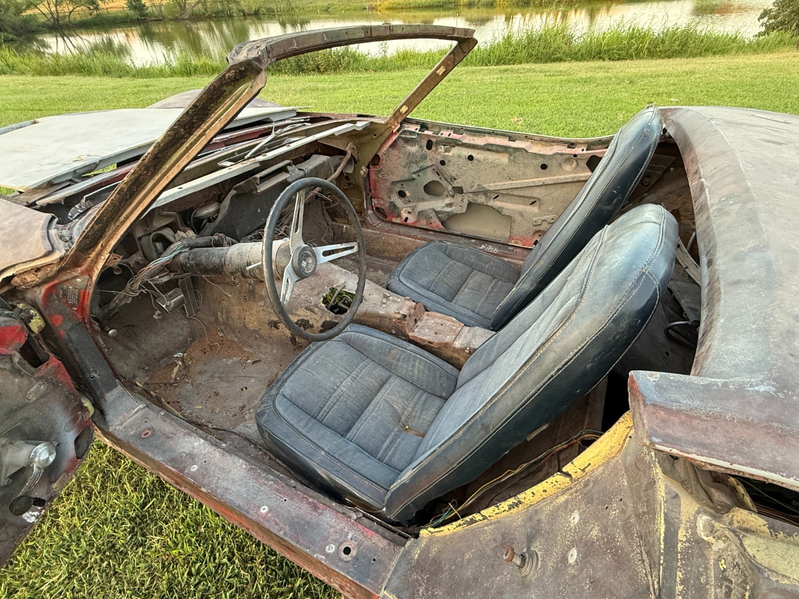 Chevrolet-Corvette-1969-Convertible-15