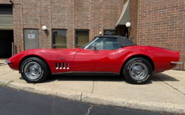 Chevrolet-Corvette-1969-Convertible-2