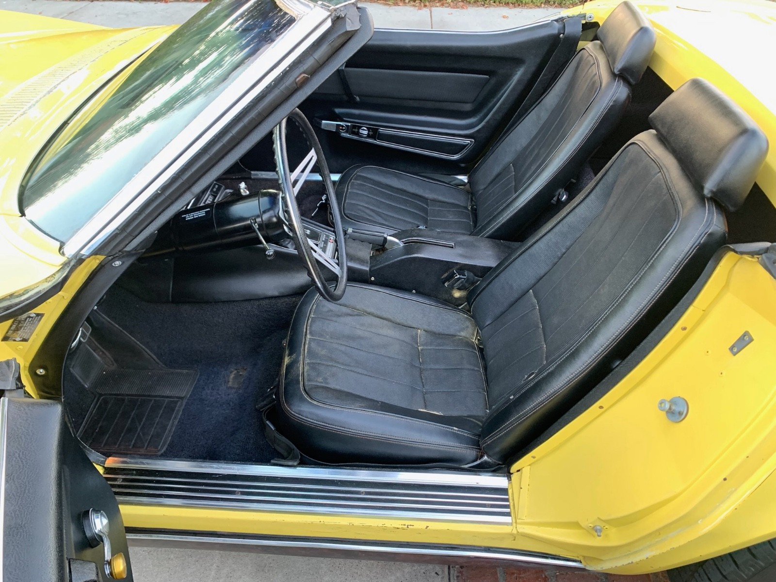 Chevrolet-Corvette-1969-Convertible-21