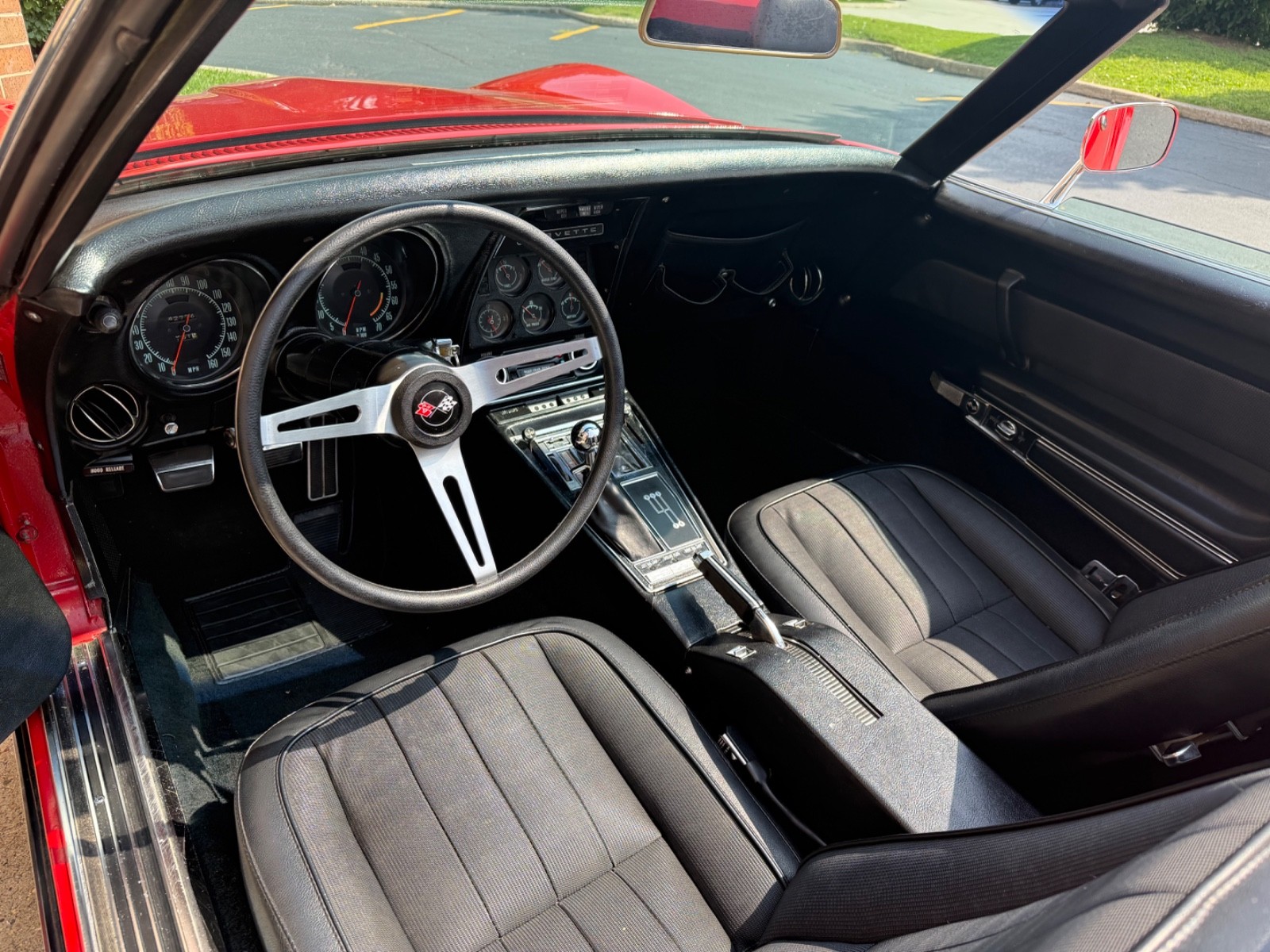 Chevrolet-Corvette-1969-Convertible-24
