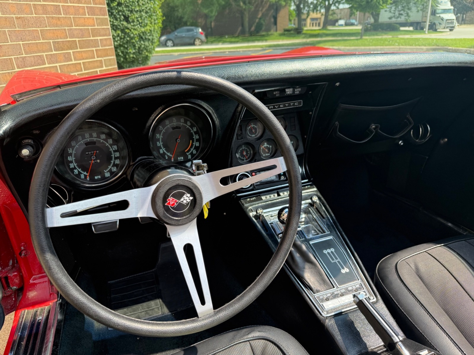 Chevrolet-Corvette-1969-Convertible-25
