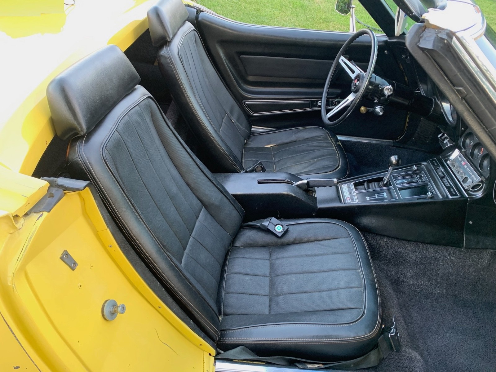 Chevrolet-Corvette-1969-Convertible-26