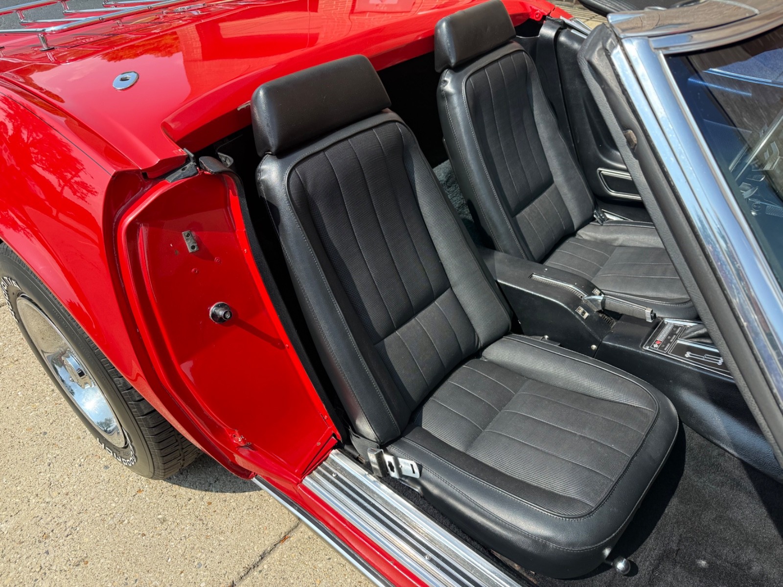 Chevrolet-Corvette-1969-Convertible-28