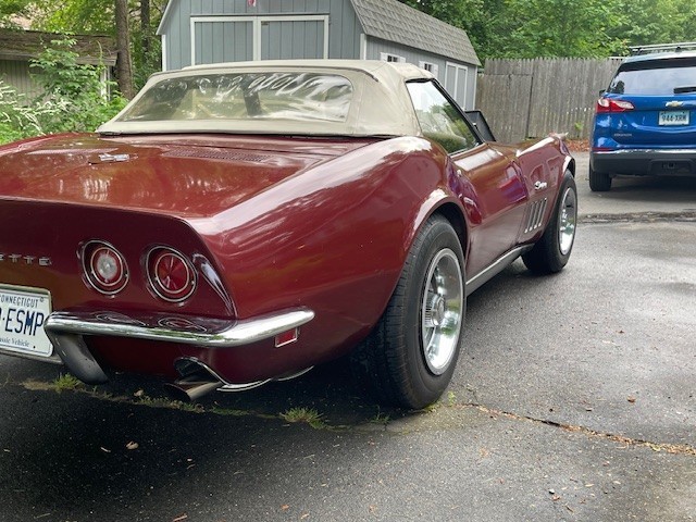 Chevrolet-Corvette-1969-Convertible-3